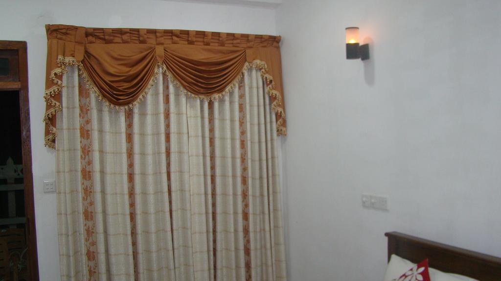 Hotel White Heart Ella Esterno foto