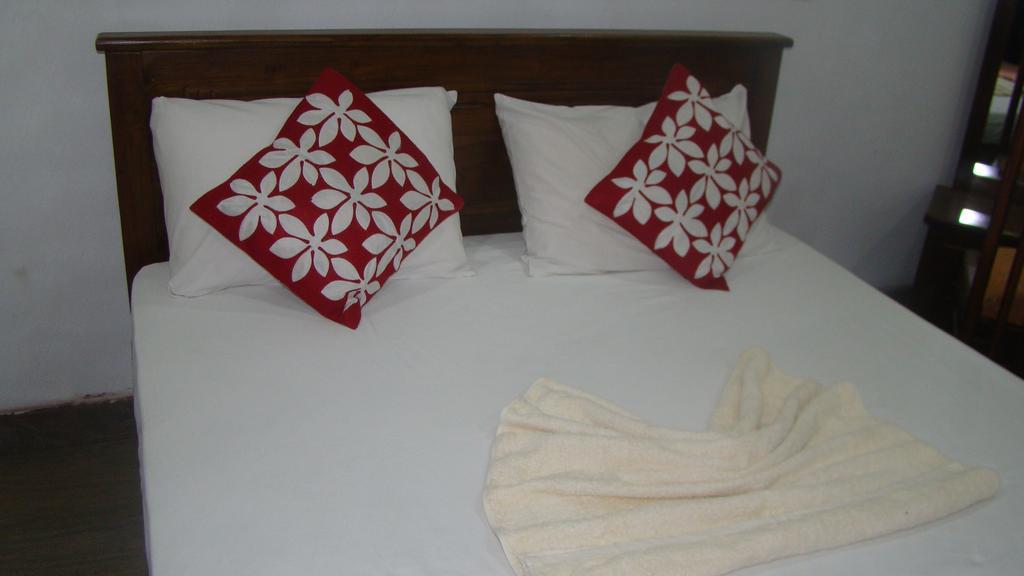 Hotel White Heart Ella Esterno foto